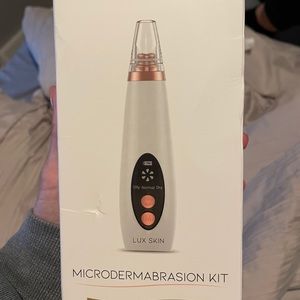 Lux skin microdermabrasion
